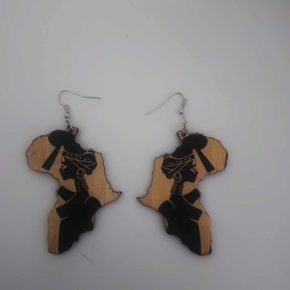Earrings - Picture 3 of 3